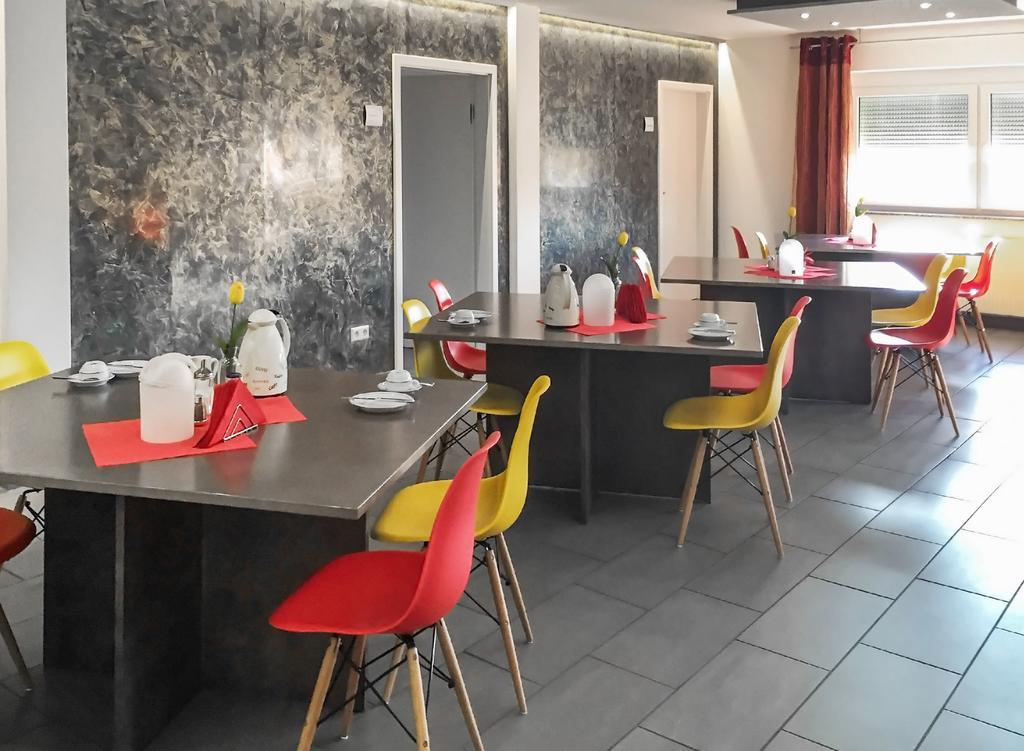 Inwest Hotel Garni Crailsheim Exterior foto